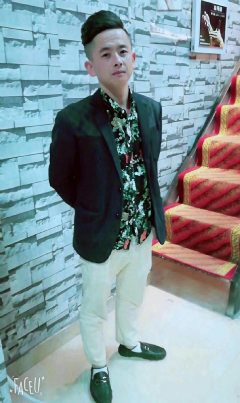 男人三十而立的第一张照片--荆州相亲服务中心