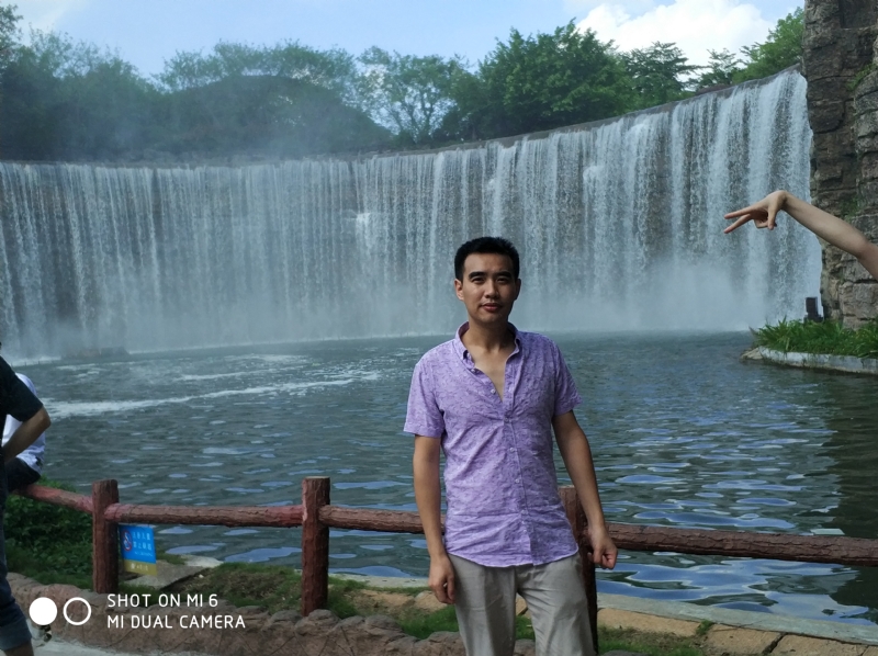 追梦人的第一张照片--荆州相亲服务中心