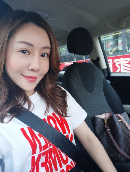 娜娜的第二张照片--荆州相亲服务中心