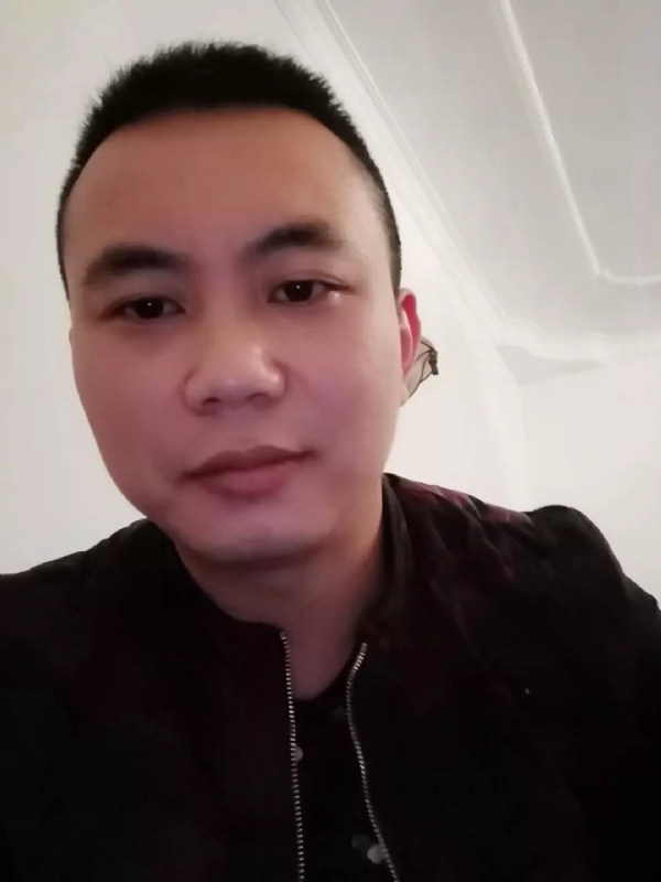 喜闻香气的第一张照片--荆州相亲服务中心