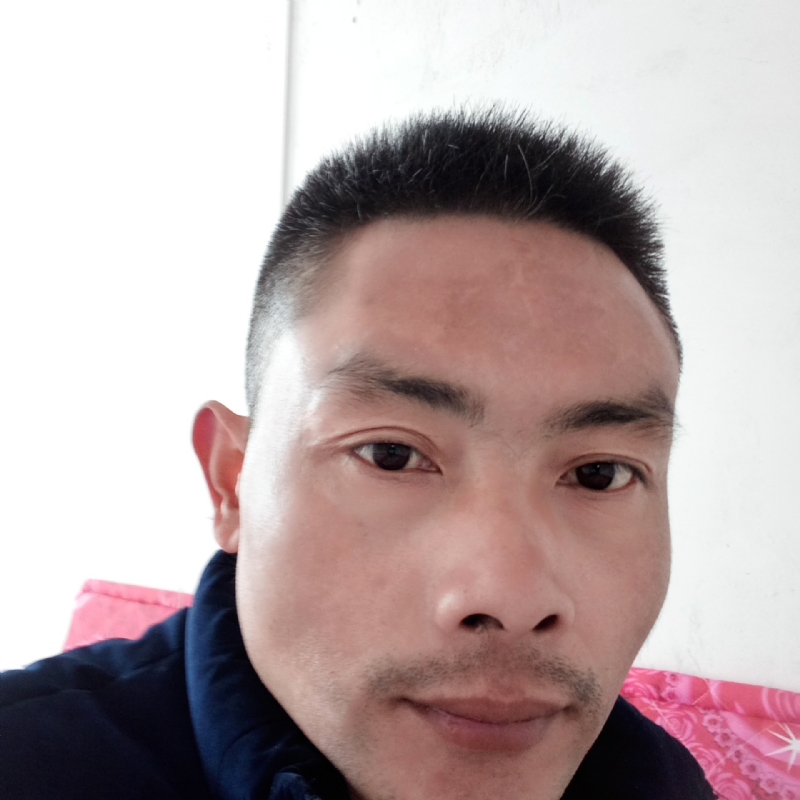 栋栋的第一张照片--荆州相亲服务中心