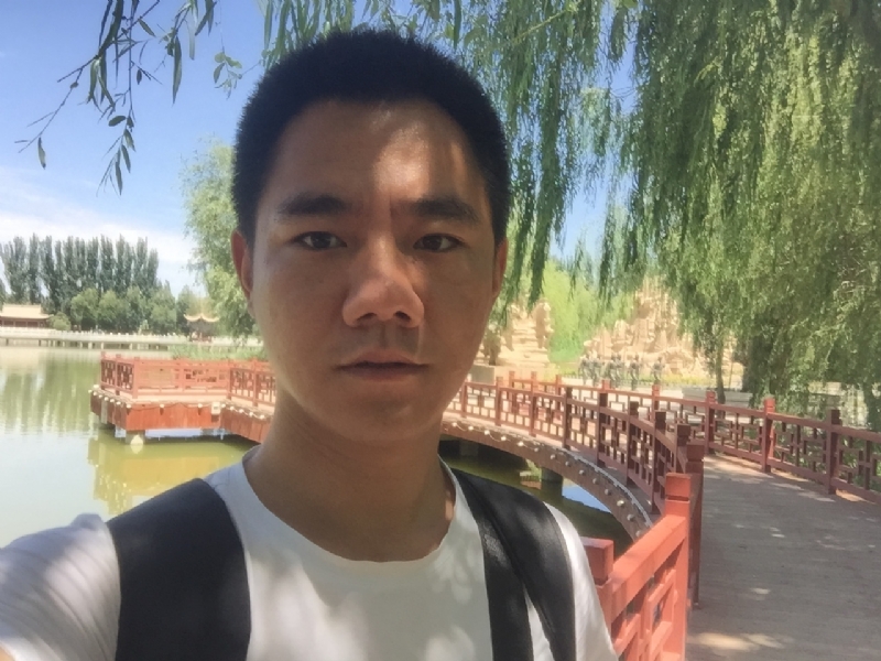 一见倾心的第一张照片--荆州相亲服务中心