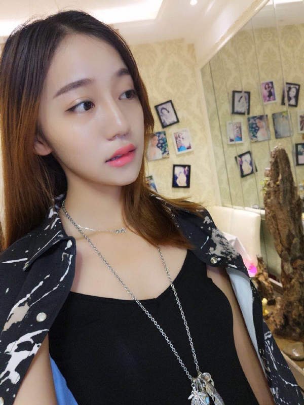 凉兮的第一张照片--荆州相亲服务中心