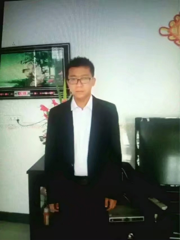 依然疼痛的第一张照片--荆州相亲服务中心