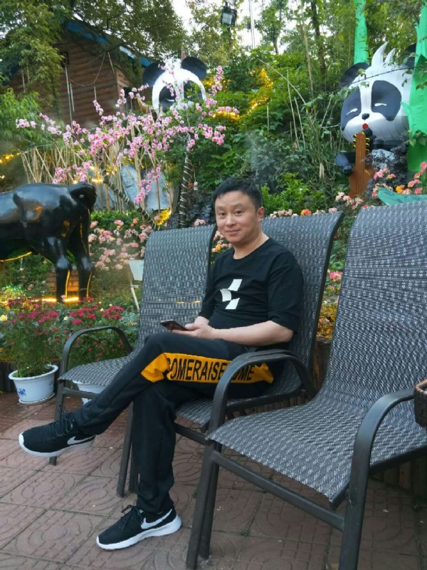 想家的第一张照片--荆州相亲服务中心