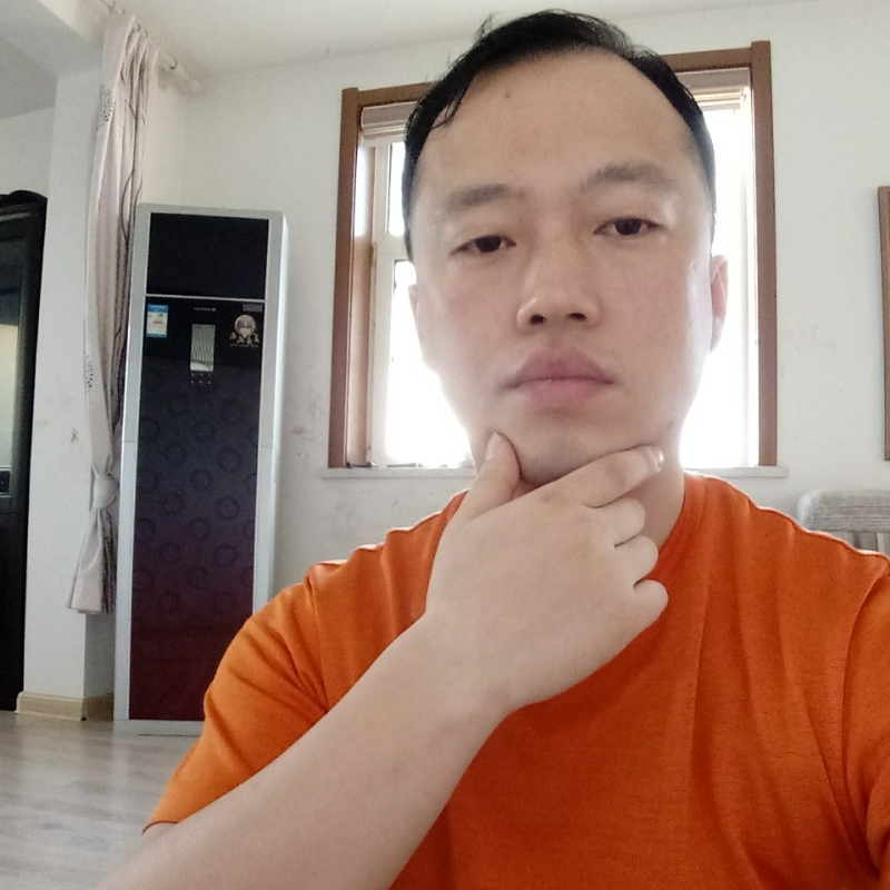 爱热闹的人的第一张照片--荆州相亲服务中心