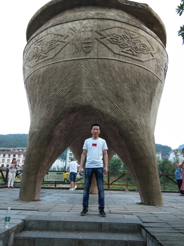 致青春的第一张照片--荆州相亲服务中心