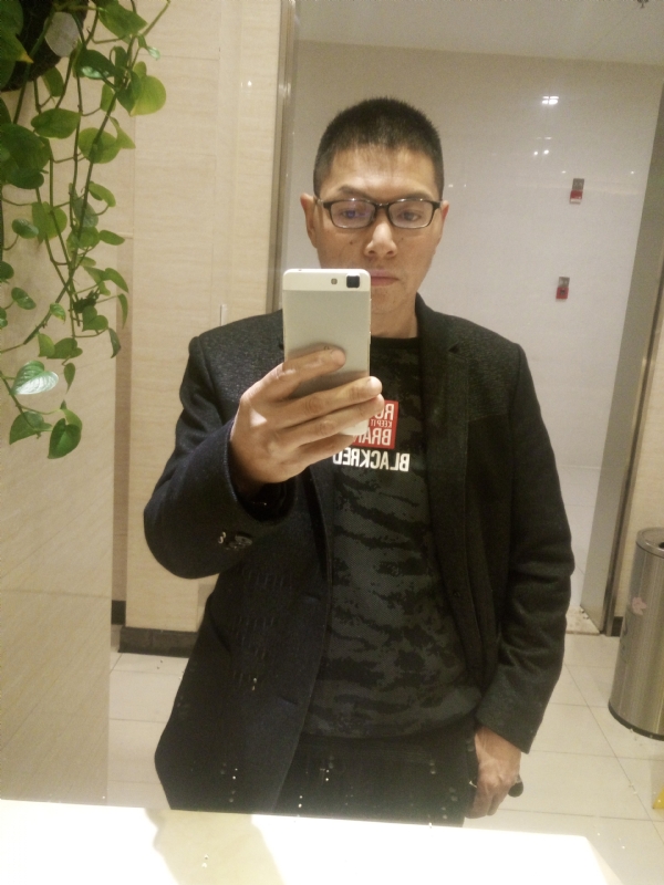 顺其自然的第一张照片--荆州相亲服务中心