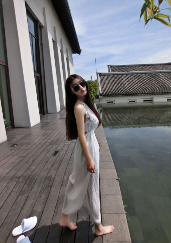 气质小妹的第二张照片--荆州相亲服务中心