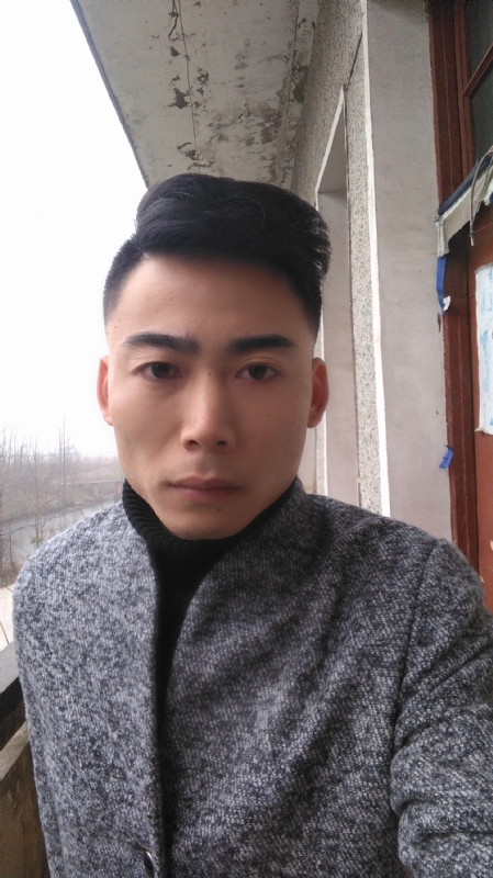 谁伴我闯荡的第一张照片--荆州相亲服务中心