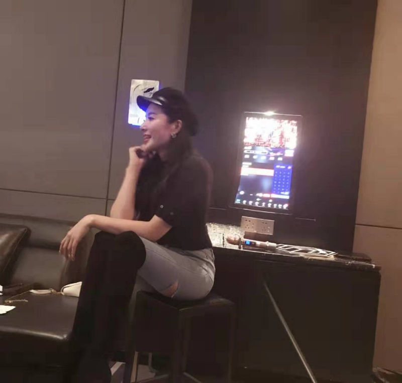 婷婷的第三张照片--荆州相亲服务中心