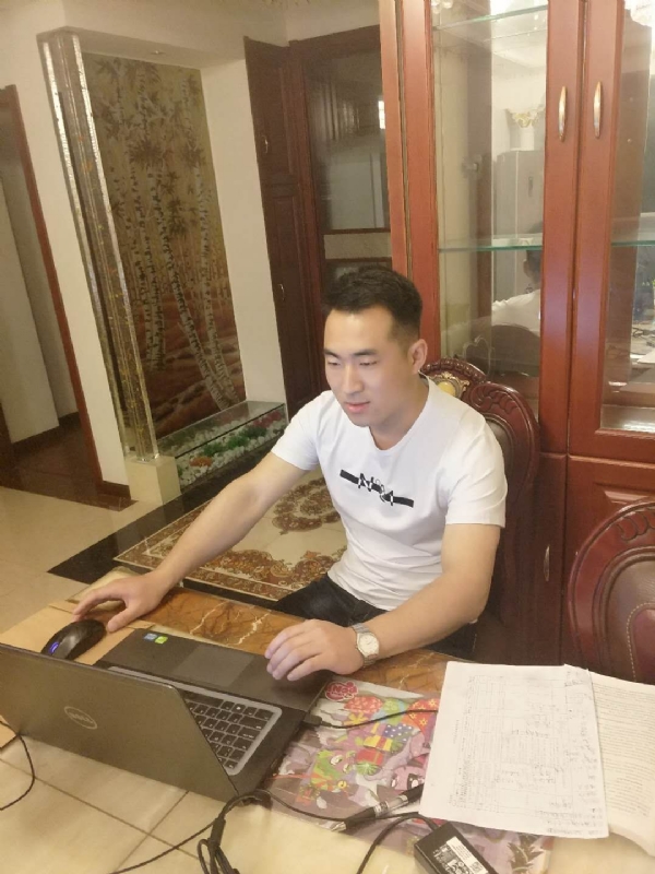 蓝色海洋的第一张照片--荆州相亲服务中心