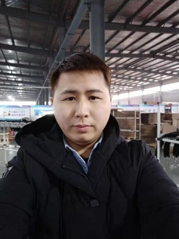 刀锋的第一张照片--荆州相亲服务中心