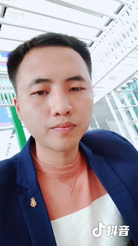 佳鑫的第一张照片--荆州相亲服务中心