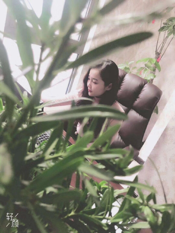 时光浅夏的第二张照片--荆州相亲服务中心