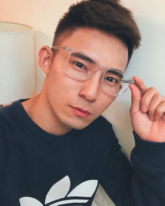 小伟的第一张照片--荆州相亲服务中心