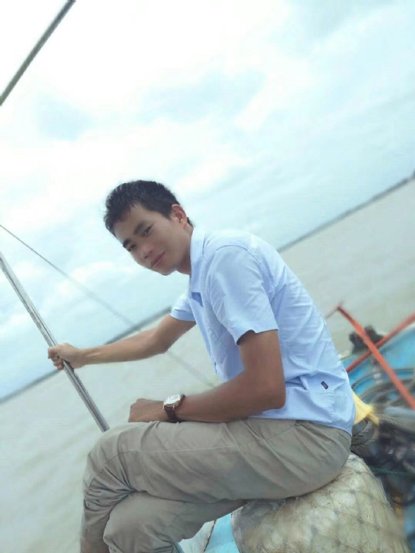 慵懒的猫的第一张照片--荆州相亲服务中心