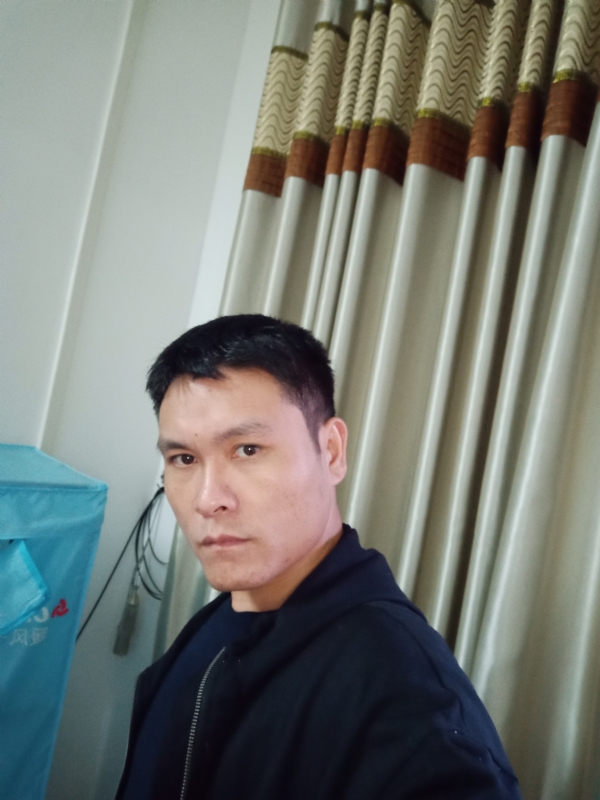 心如止水的第一张照片--荆州相亲服务中心