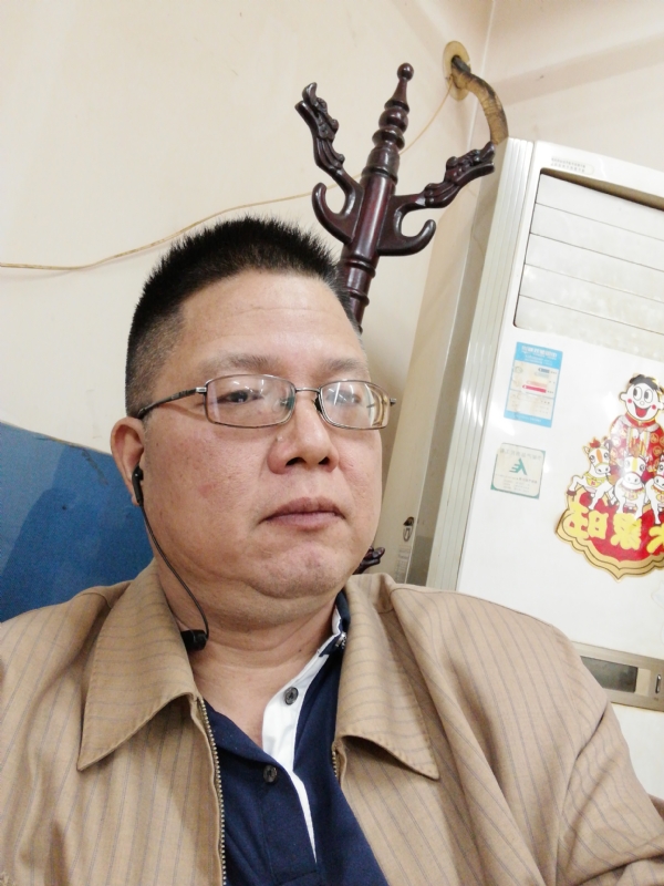 一个人的第一张照片--荆州相亲服务中心