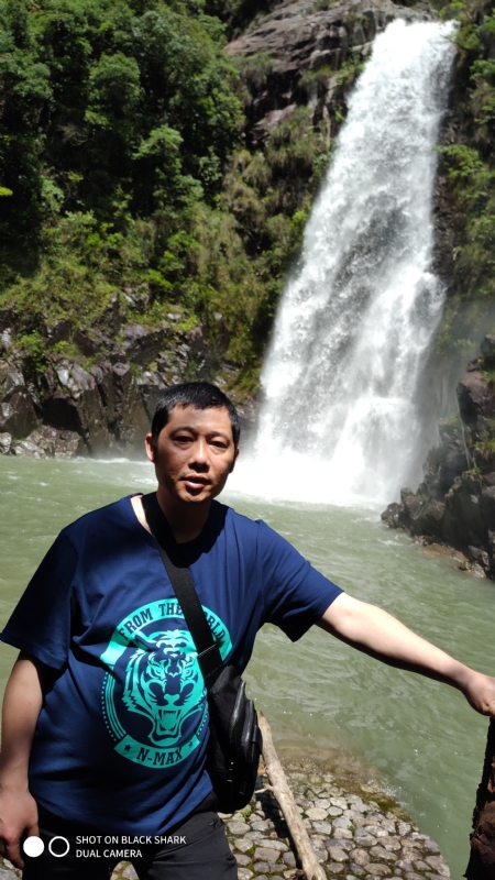 石头的第一张照片--荆州相亲服务中心