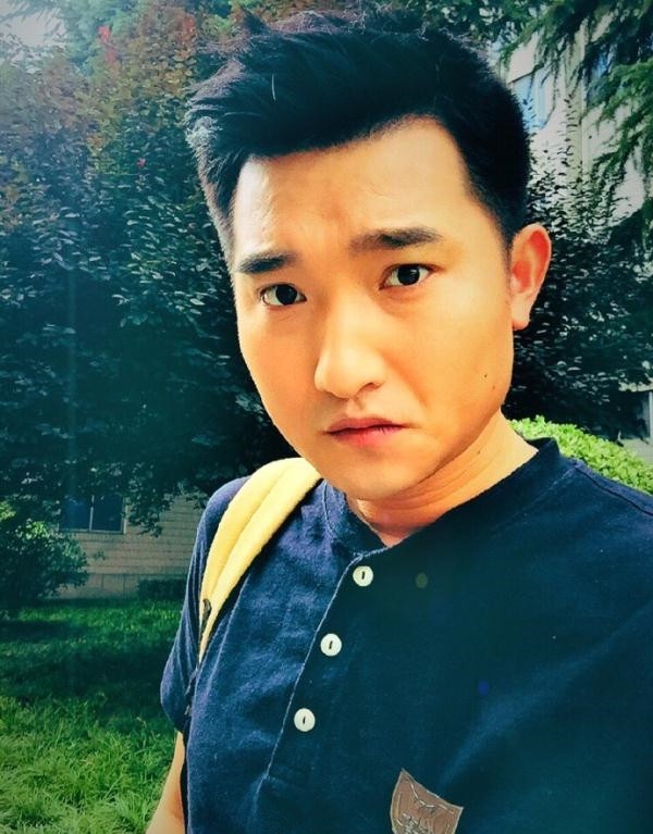 奋斗的第一张照片--荆州相亲服务中心