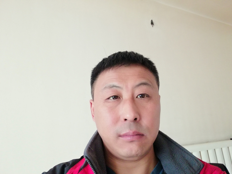 海阔天空的第一张照片--荆州相亲服务中心