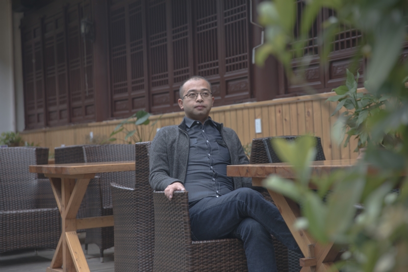 世界那么大的第一张照片--荆州相亲服务中心