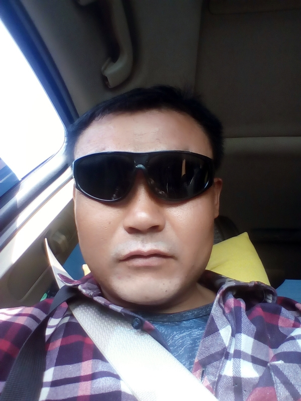 莱芜强哥的第一张照片--荆州相亲服务中心