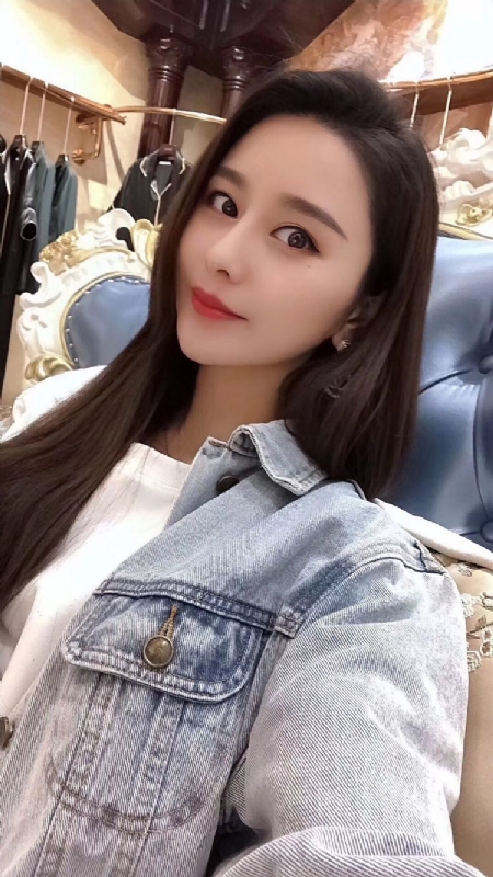 李珊珊的第一张照片--荆州相亲服务中心