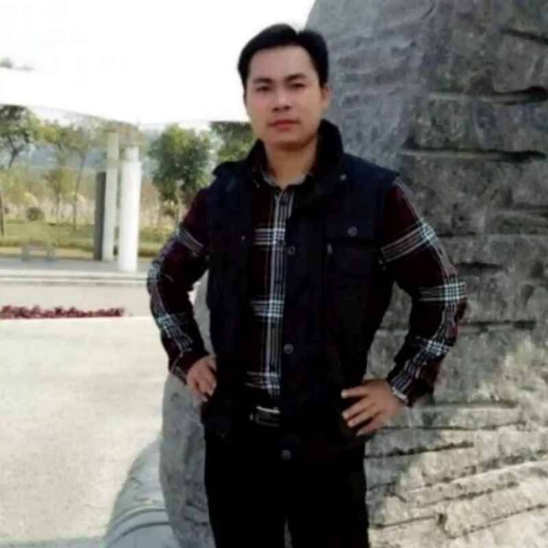 selfdy的第一张照片--荆州相亲服务中心