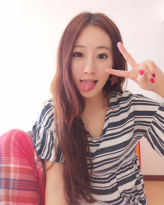 没有故事的女同学的第三张照片--荆州相亲服务中心