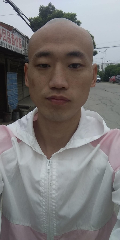 花花公子的第一张照片--荆州相亲服务中心