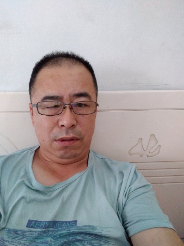 大叔的第一张照片--荆州相亲服务中心