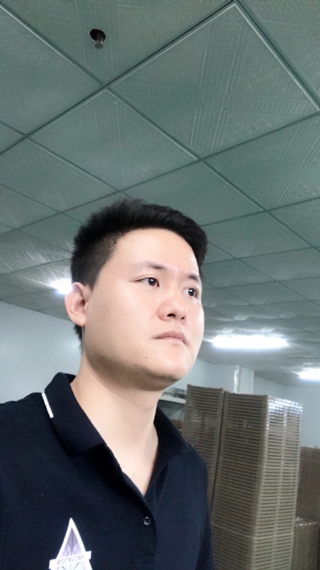 伟的第一张照片--荆州相亲服务中心