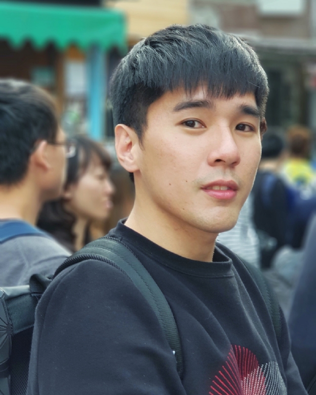 雨中孤独的第一张照片--荆州相亲服务中心