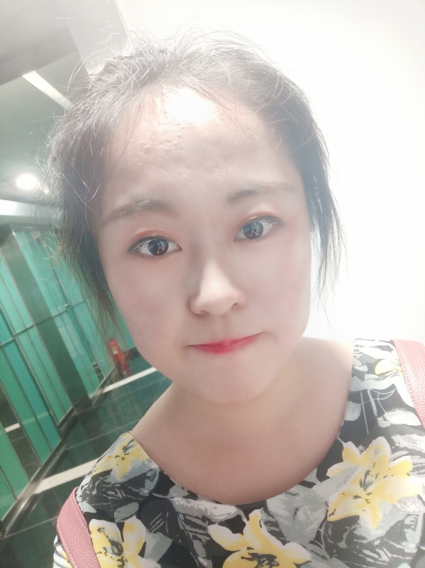 小花伞的第一张照片--荆州相亲服务中心