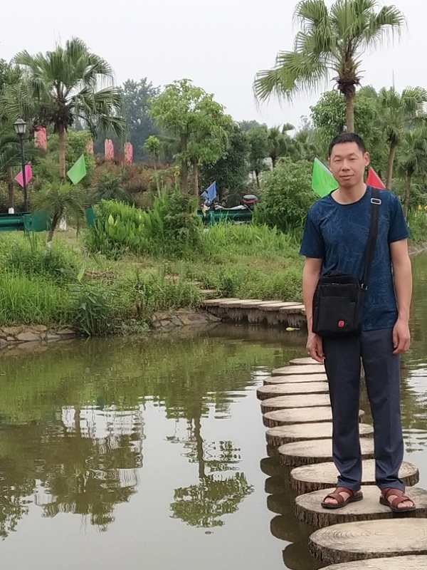 星星知我心的第一张照片--荆州相亲服务中心