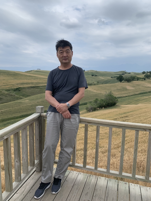 顺其自然的第一张照片--荆州相亲服务中心