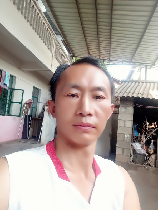 白鸽的第一张照片--荆州相亲服务中心