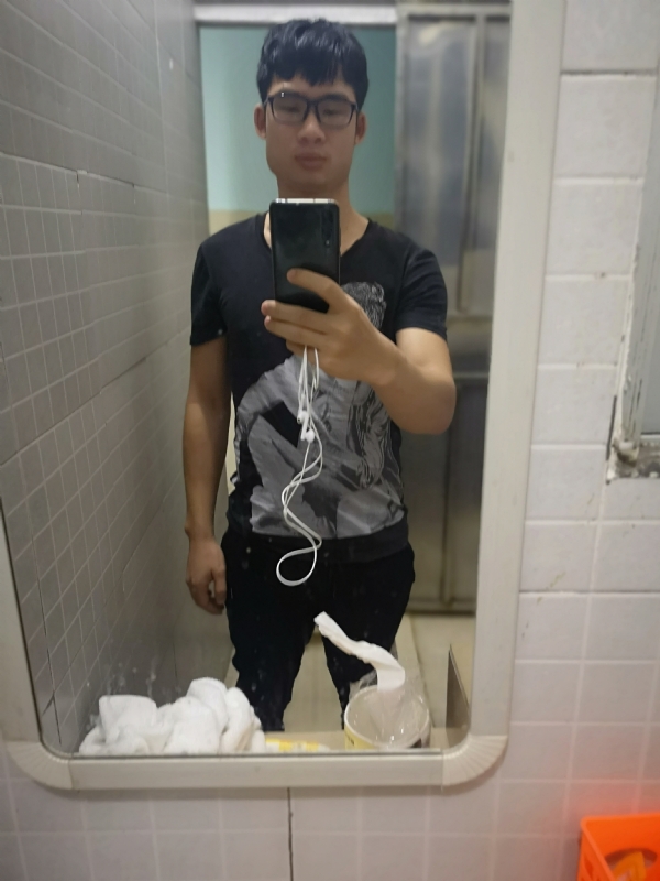 右手的执着的第一张照片--荆州相亲服务中心