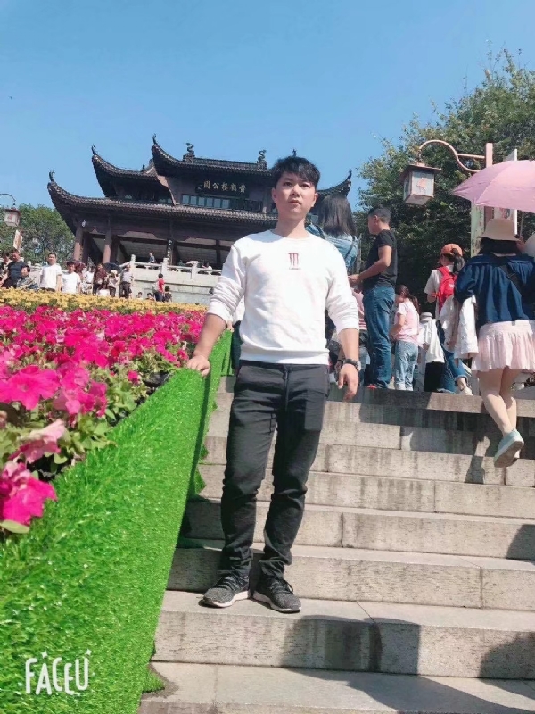 坦然的第二张照片--荆州相亲服务中心