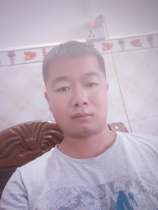 心雨的第一张照片--荆州相亲服务中心