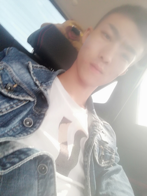 傻雕的第一张照片--荆州相亲服务中心