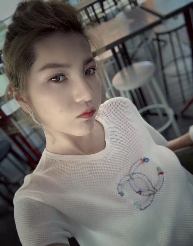 冷冷清秋的第一张照片--荆州相亲服务中心