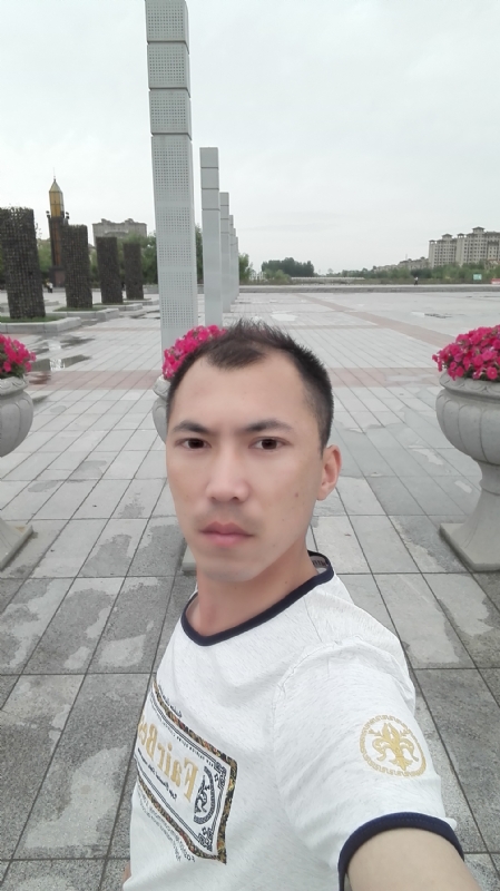 天平的第一张照片--荆州相亲服务中心