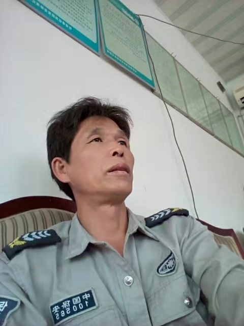 卧窗听雨的第一张照片--荆州相亲服务中心