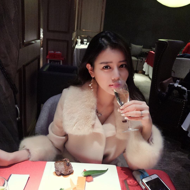 空谷幽兰的第一张照片--荆州相亲服务中心