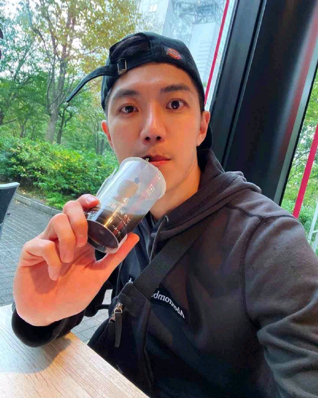 苏天奇的第一张照片--荆州相亲服务中心