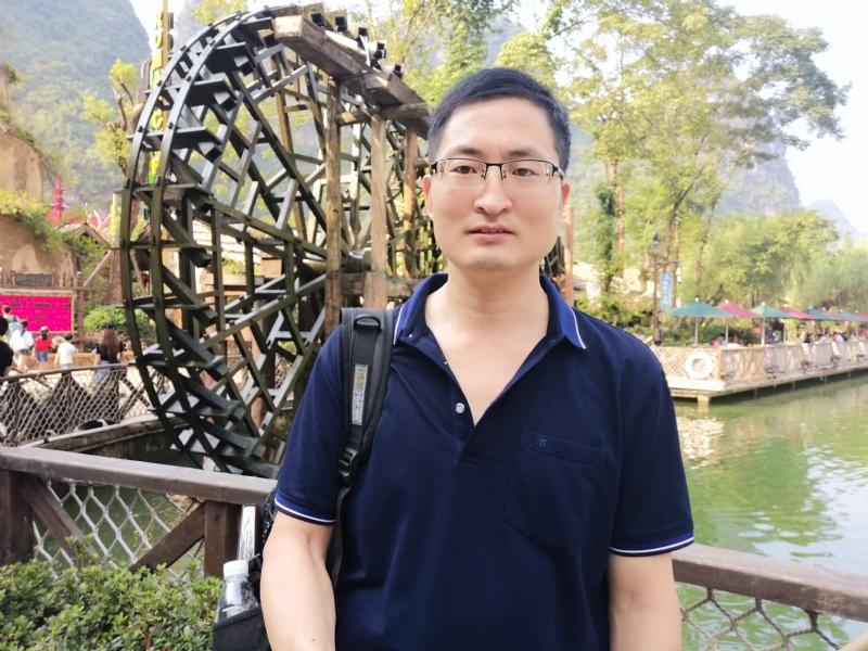 一笑而过的第一张照片--荆州相亲服务中心