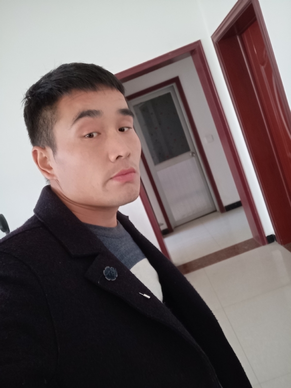 醒醒吧兄弟的第一张照片--荆州相亲服务中心